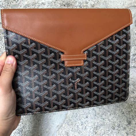 goyard clutch dimensions|realreal goyard envelope clutch.